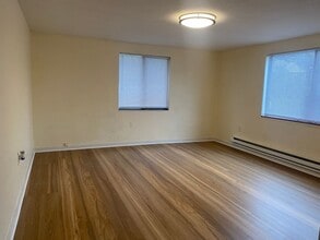 525-525 N Markeson St in Chelan, WA - Building Photo - Building Photo