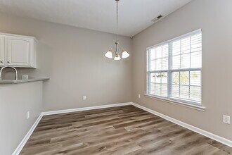 120 Emma Ct in Murfreesboro, TN - Foto de edificio - Building Photo