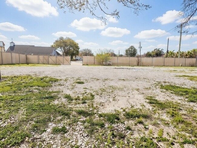 11211 Kitty Brook Dr