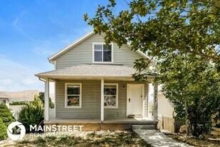 3391 E Golden Eagle Rd in Eagle Mountain, UT - Building Photo