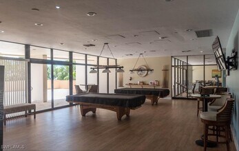 5260 S Landings Dr in Ft. Myers, FL - Building Photo - Building Photo