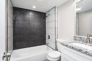 513 at Valley in Birmingham, AL - Building Photo