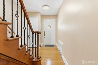 219 Plainfield Rd in Edison, NJ - Building Photo - Building Photo