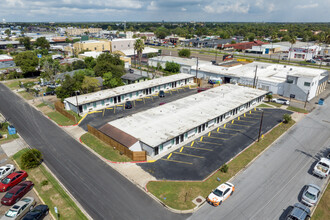 Studios On Fourth in McAllen, TX - Building Photo - Building Photo