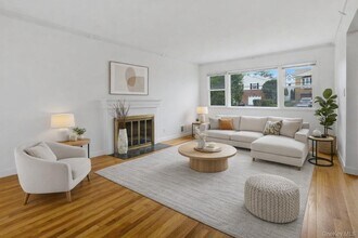 73 Ewart St in Scarsdale, NY - Building Photo - Building Photo