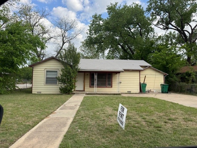 property at 1321 W Frey