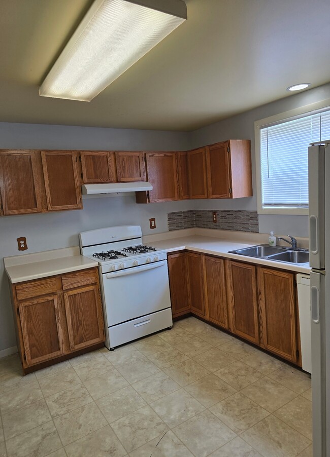 property at 417 N Calhoun St