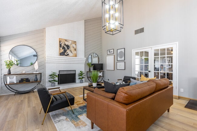 Hemingway House Apartments
