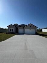 19436 SW 78th Pl, Unit 0608 in Dunnellon, FL - Building Photo
