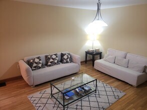 50 Temple St in Somerville, MA - Foto de edificio - Building Photo