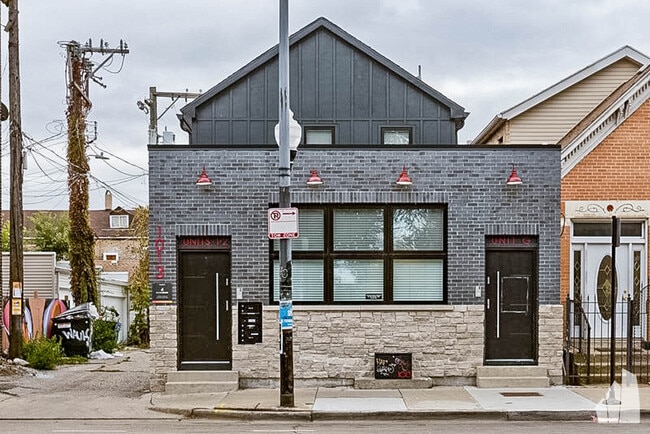 property at 1013 W 18th Pl