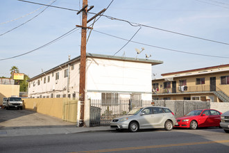 1047 W 23rd St in Los Angeles, CA - Building Photo - Building Photo