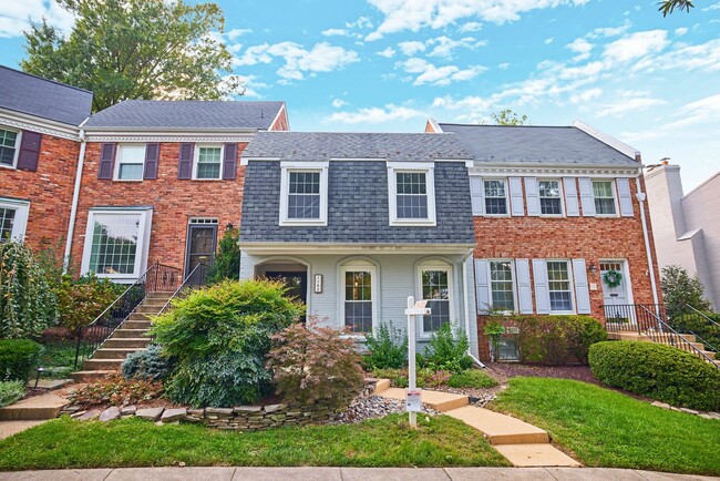 property at 1162 Wimbledon Dr