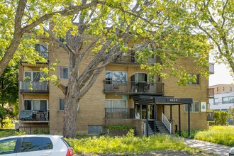 8405 Bougainville Rue in Montréal, QC - Building Photo - Building Photo