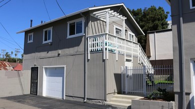 Topeka Apartments in Oceanside, CA - Building Photo - Building Photo