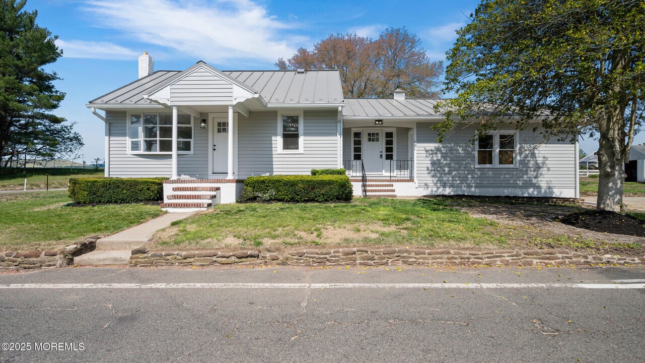 101 Archertown Rd in Plumsted, NJ - Building Photo