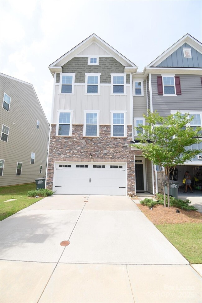 12120 Ardrey Park Dr in Charlotte, NC - Building Photo - Building Photo