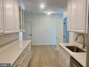 7806 Birnam Wood Dr in McLean, VA - Building Photo - Building Photo