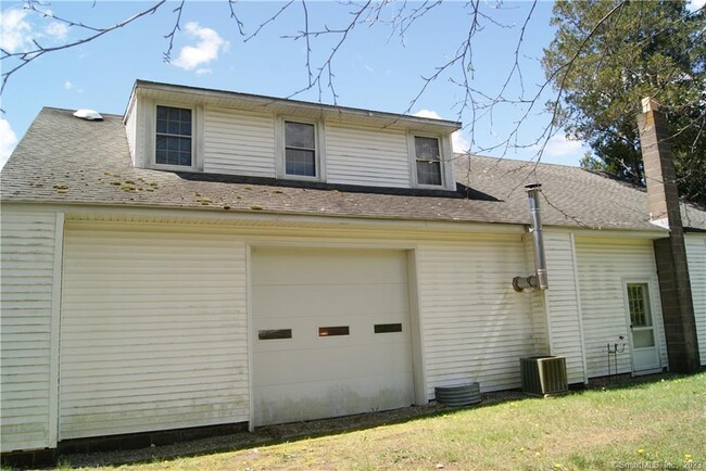 87 Warsaw St in Deep River, CT - Building Photo - Building Photo