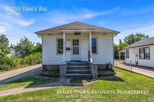 21150 Tracy Ave in Euclid, OH - Building Photo