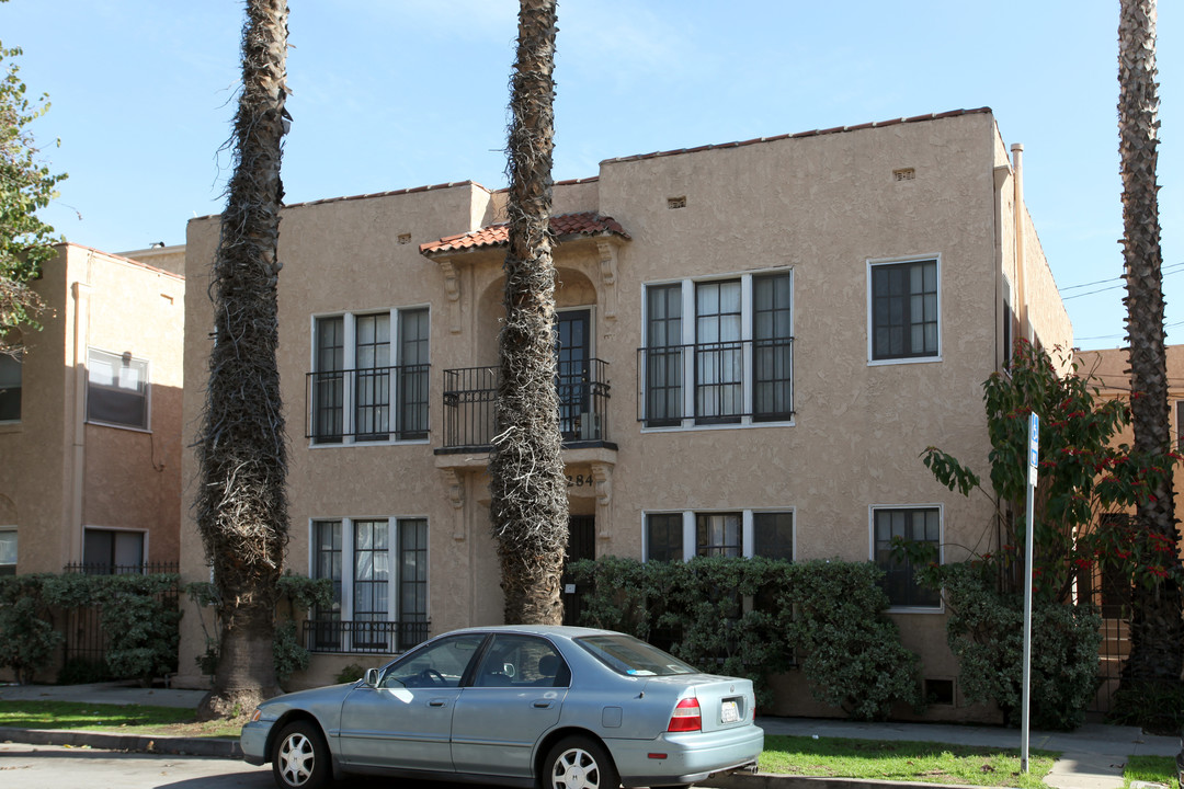 284 Bonito Ave in Long Beach, CA - Foto de edificio