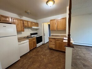 145 W 24th Ave in Anchorage, AK - Building Photo - Building Photo