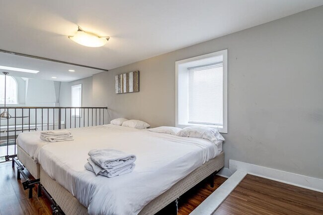 870 N Orleans St in Chicago, IL - Building Photo - Building Photo