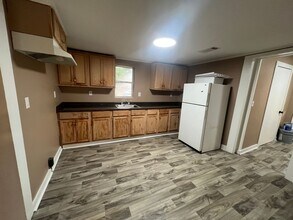 804 1/2 37th Ave in Tuscaloosa, AL - Building Photo - Building Photo