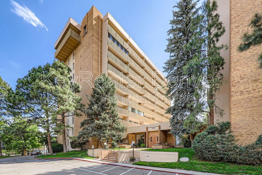 8060 E Girard Ave in Denver, CO - Building Photo