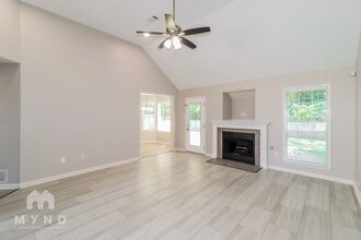240 Winding Creek Dr in Oakland, TN - Building Photo - Building Photo