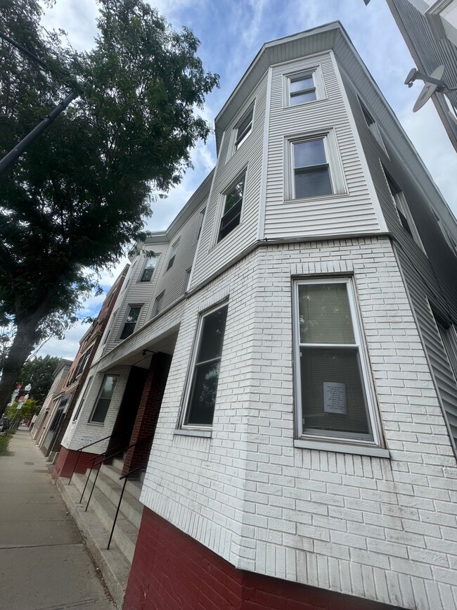 795 Cambridge St, Unit 2
