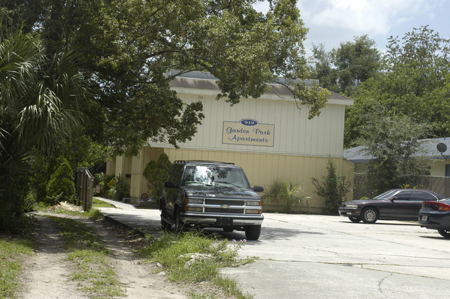 Garden Park Apartments in Lakeland, FL - Building Photo - Building Photo