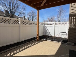 651 Decatur Dr, Unit Westfield Condo in Westfield, IN - Building Photo - Building Photo