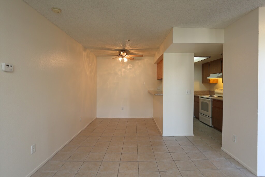 Harbor Village Apartments in Anaheim, CA