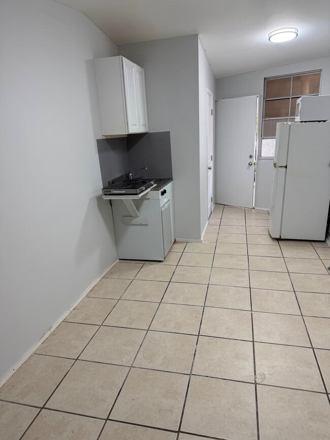 2170 SW 51st Pl in Fort Lauderdale, FL - Building Photo - Building Photo