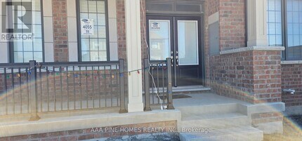 105 Barkerville Dr in Whitby, ON - Building Photo - Building Photo