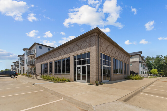 West Park at Downtown in Tyler, TX - Building Photo - Building Photo