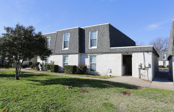 Texas Apartments, Inc in Grapevine, TX - Building Photo - Building Photo