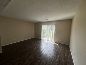 901 Olmstead Dr-Unit -12 in Hinesville, GA - Building Photo - Building Photo