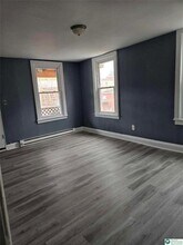 410 E Market St-Unit -3 in Pottsville, PA - Building Photo - Building Photo