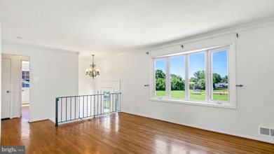 4223 Lees Corner Rd in Chantilly, VA - Building Photo - Building Photo