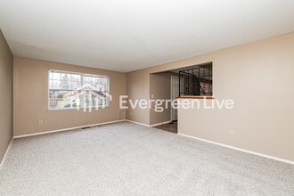 4418 Procuniar Dr in Dayton, OH - Building Photo - Building Photo