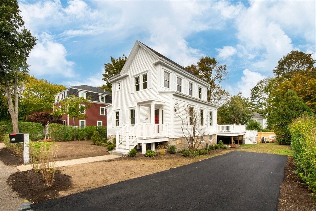 62 Spring St in Cohasset, MA - Building Photo