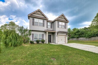 880 Westlawn Dr in Grovetown, GA - Building Photo - Building Photo