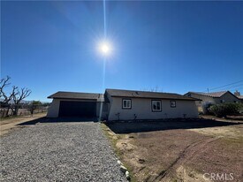 18393 Catalpa St in Hesperia, CA - Building Photo