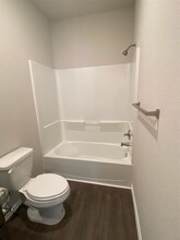101 Delaware Dr in Montgomery, TX - Building Photo - Building Photo
