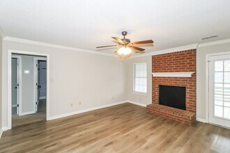 6063 Choctaw Trail in Olive Branch, MS - Foto de edificio - Building Photo