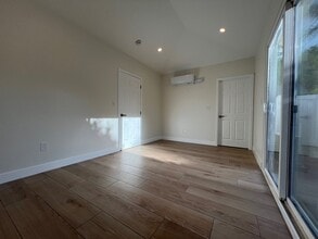 1433 N Maple St, Unit ADU in Burbank, CA - Foto de edificio - Building Photo
