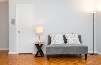 300 Park Terrace Dr in Stoneham, MA - Building Photo - Building Photo