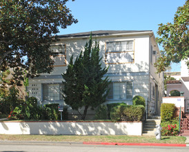 441 S Doheny Dr in Beverly Hills, CA - Building Photo - Building Photo